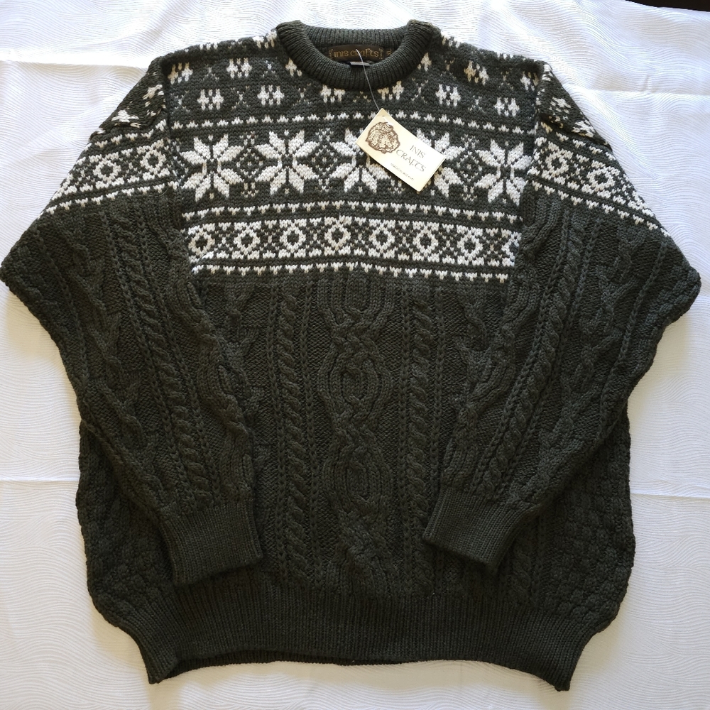Inis Crafts Irish Merino wool fair isle Snowflake sweater
